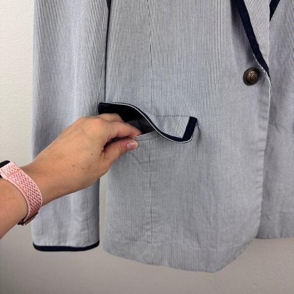 Boden Ellen Seersucker Blazer - Picture 2 of 6